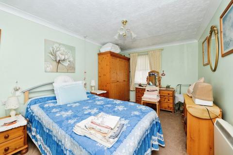 1 bedroom flat for sale, High Street, Cheshunt EN8