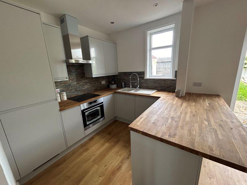 Cheltenham Road, Poole BH12 3 bed detached house for sale £350,000