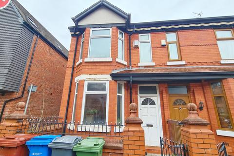3 bedroom end of terrace house for sale, Elmswood Avenue, Whalley Range