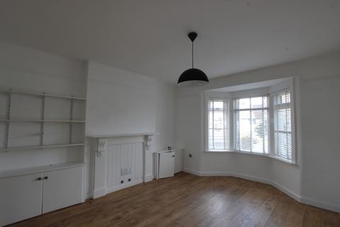 1 bedroom apartment to rent, Chapel Street, Petersfield   UNFURNISHED