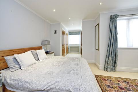 4 bedroom house to rent, Conduit Mews, London, W2
