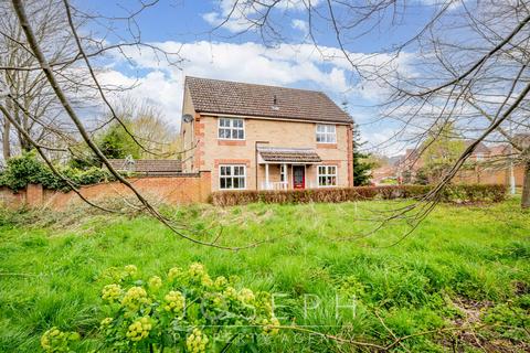 4 bedroom detached house for sale, Wilson Road, Hadleigh, IP7