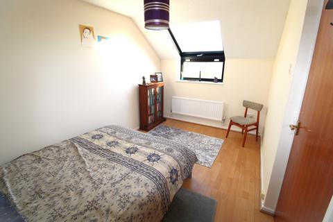 3 bedroom terraced house for sale, Bryncethin, Bridgend CF32