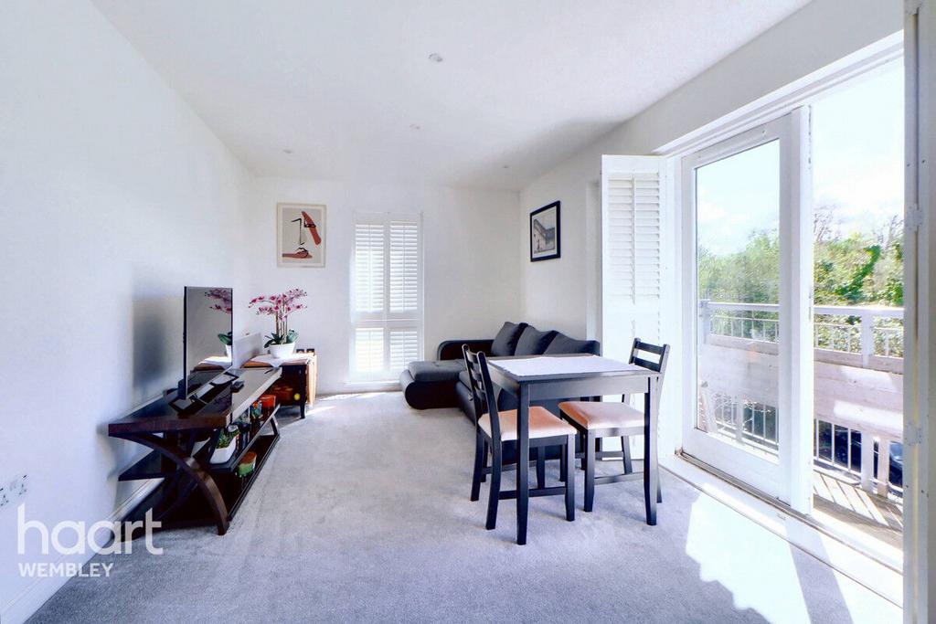 Wembley Central 2 bed apartment for sale £375,000