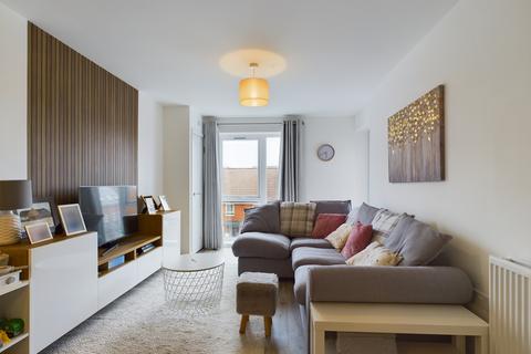 2 bedroom flat for sale, Lambert Court, Chapel Gate, Basingstoke, RG21