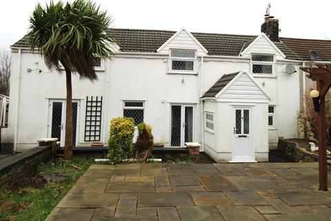 4 bedroom end of terrace house for sale, Canola, Bridgend CF32