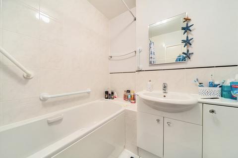 Flat 4, Ashcroft Court Greenacres, London, SE9 5BQ