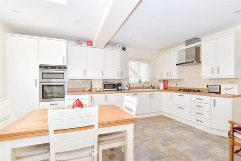 2 bedroom detached bungalow for sale, Parry Drive, Rustington, West Sussex