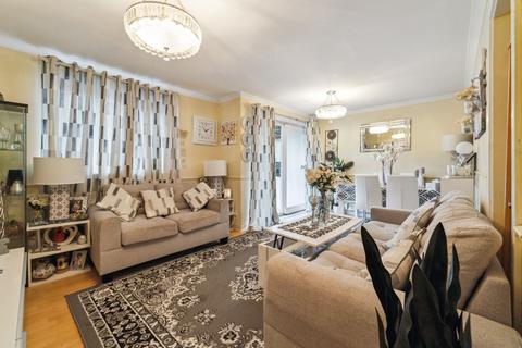 2 bedroom apartment for sale, Dochart Drive, Flat 1, Clermiston, Edinburgh, EH4 7LT