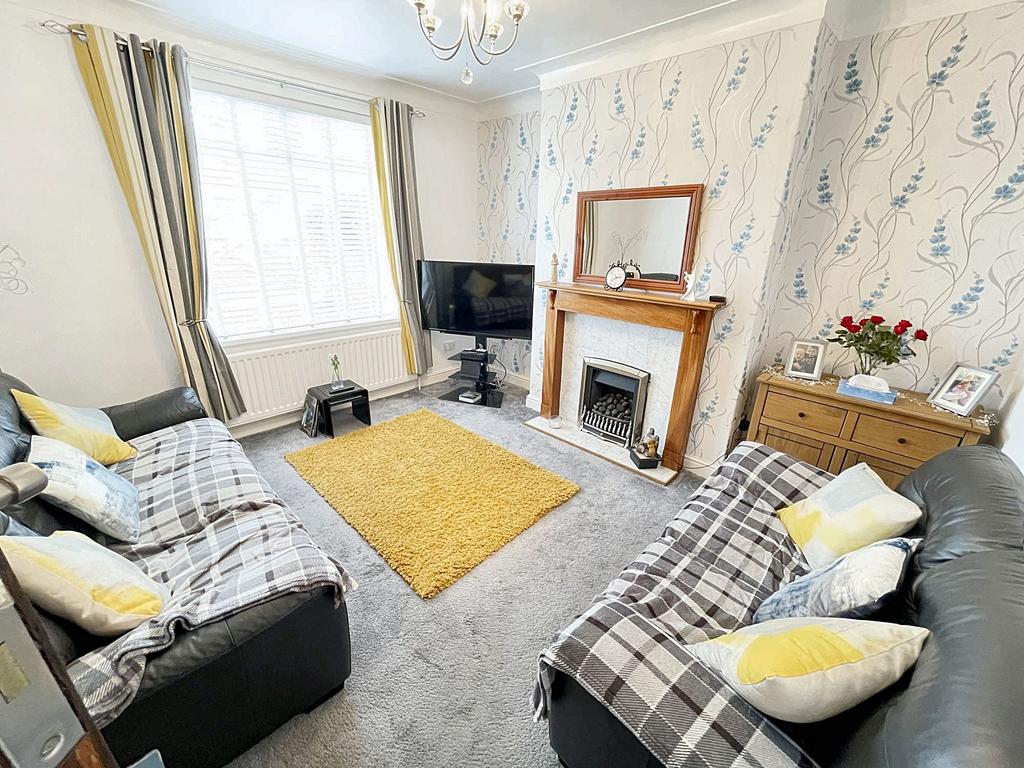 Summerhill Road, Harton, South Shields, Tyne and Wear, NE34 6DT 4 bed