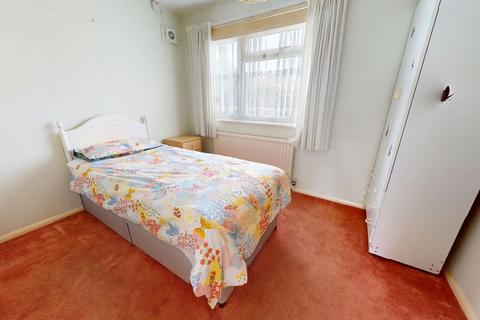 10 Brookside, Weedon, Northampton, NN7 4SW