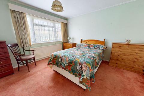 10 Brookside, Weedon, Northampton, NN7 4SW