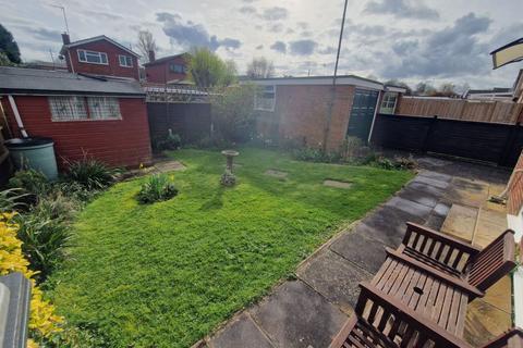 10 Brookside, Weedon, Northampton, NN7 4SW