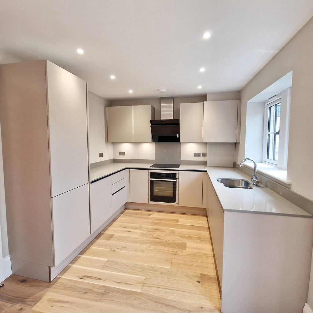 Example Kitchen (Plot 21)