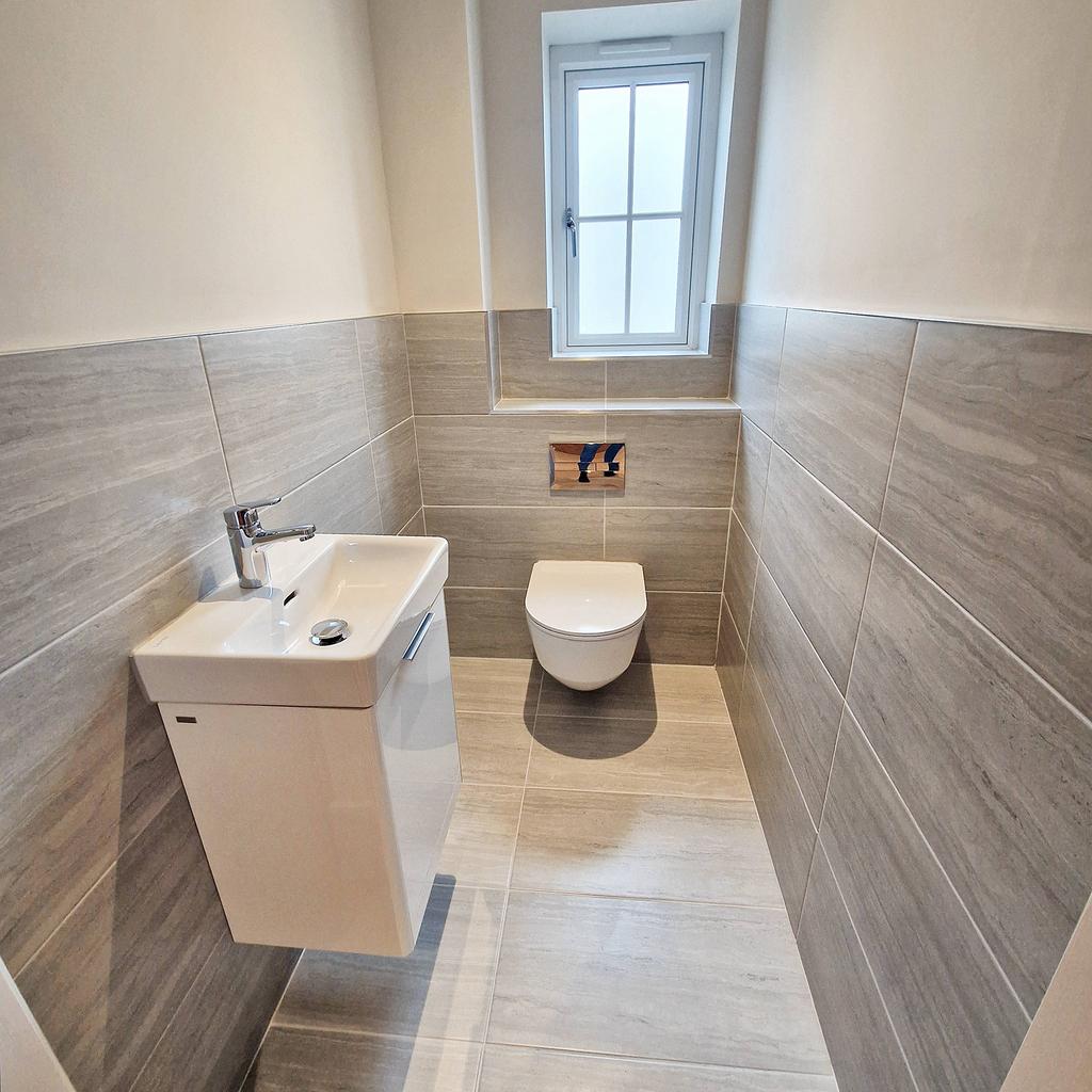 Example Cloakroom (Plot 21)