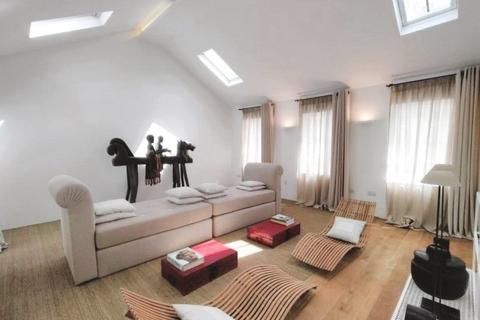 3 bedroom terraced house for sale, Belgravia, London SW1X