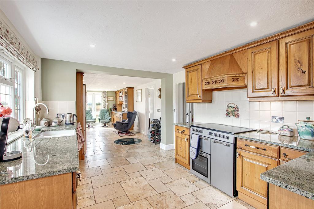 Kitchen/Breakfast Rm