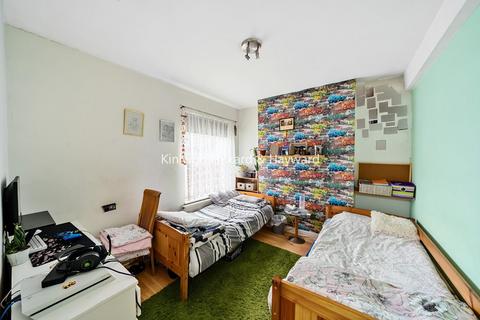2 bedroom flat for sale, Ballards Lane, North Finchley