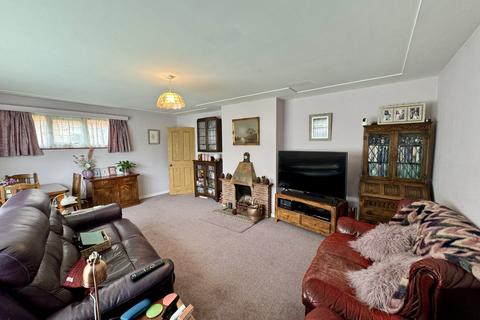 4 bedroom detached house for sale, Parkway, Ratton, Eastbourne, East Sussex, BN20