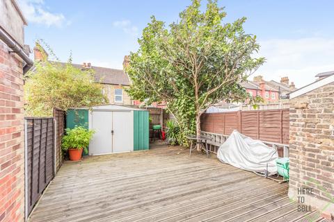 3 bedroom terraced house for sale, London N22