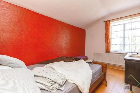 103 Glenwood Road, London, N15 3JS