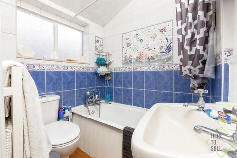 103 Glenwood Road, London, N15 3JS