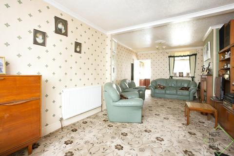 127 Raynham Avenue, London, N18 2BT