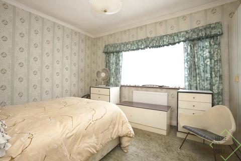 127 Raynham Avenue, London, N18 2BT