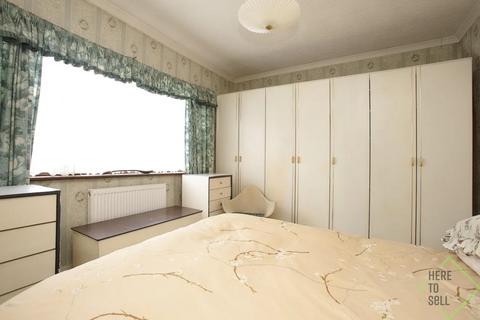 127 Raynham Avenue, London, N18 2BT