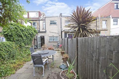 127 Raynham Avenue, London, N18 2BT