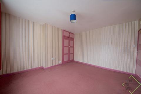 6 Willow Road, London, W5 4PD