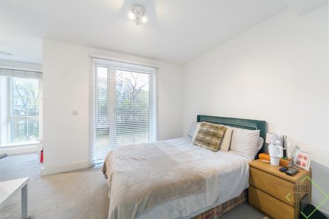 3 bedroom flat for sale, 1 Scotland Green, London N17