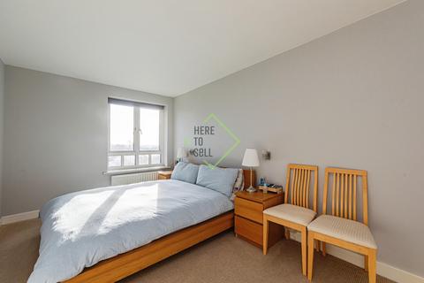 1 bedroom flat for sale, Finch Lodge, London W9