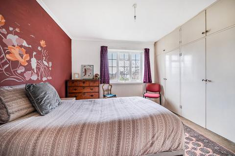 29 Chinthurst Park, Shalford, Guildford, GU4 8JH