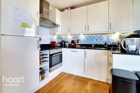 2 bedroom apartment for sale, Zenith Close, NW9