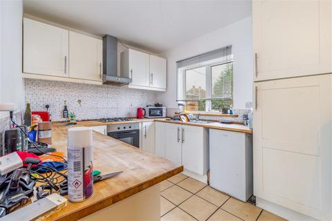 2 bedroom semi-detached house for sale, Howell Road, NG34