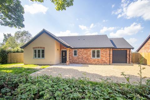 3 bedroom detached bungalow for sale, Lower Stow Bedon