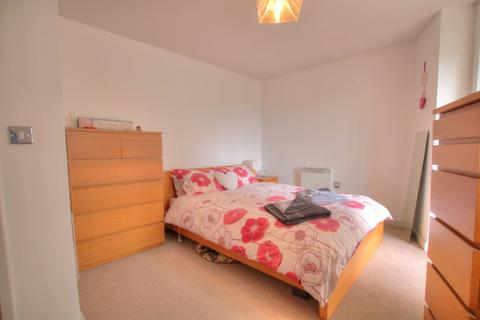 2 bedroom flat to rent, Baltic Quay, Mill Road, Gateshead, NE8