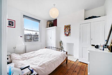 1 bedroom apartment to rent, Barton Road, W14