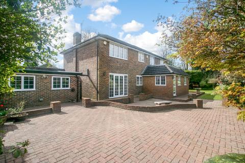 4 bedroom detached house for sale, Grassmount, Purley, CR8