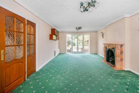 4 Grassmount, Purley, CR8 3PR