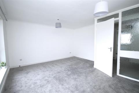 2 bedroom flat to rent, Hazel Road, Abronhill, Cumbernauld