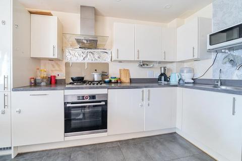 2 bedroom flat for sale, Slough,  Berkshire,  SL1