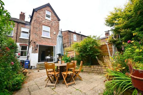 4 bedroom terraced house to rent, Hawthorn Grove, Heaton Moor, Greater Manchester, SK4