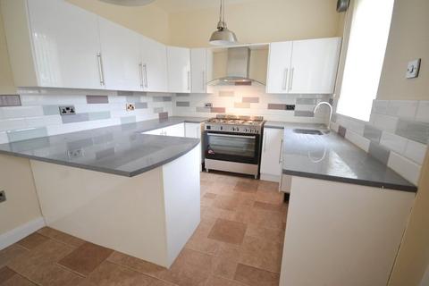 2 bedroom semi-detached house to rent, Somers Road, Reddish, Stockport, SK5