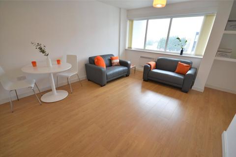 2 bedroom apartment for sale, Broadway, Manchester M50