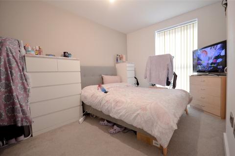2 bedroom apartment for sale, Salford, Greater Manchester M5
