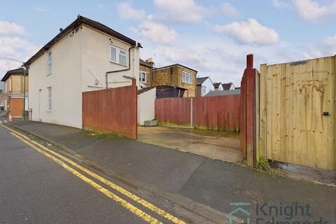 3 bedroom end of terrace house for sale, Cross Street, Maidstone, ME14