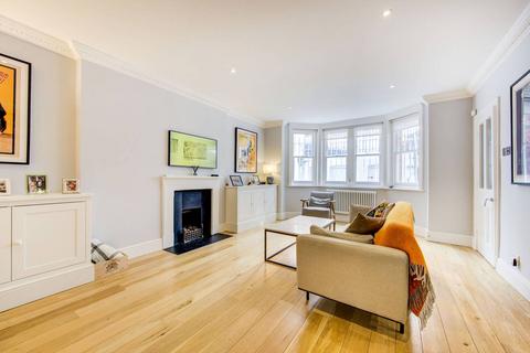 2 bedroom maisonette to rent, Earls Court Square, Earls Court, London, SW5