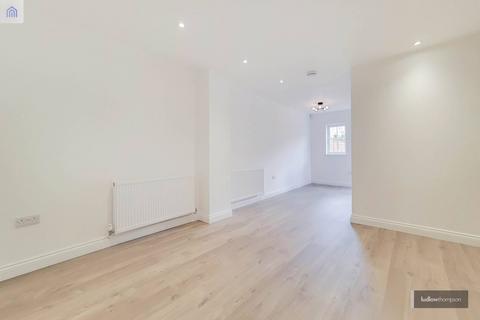 3 bedroom terraced house to rent, Tilson Close, Camberwell, London, SE5